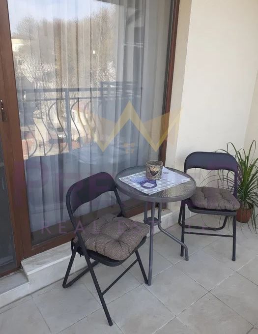 Дава се под наем Двустаен апартамент в Варна, Колхозен пазар - 45 кв.м за 510 € - Снимка #8