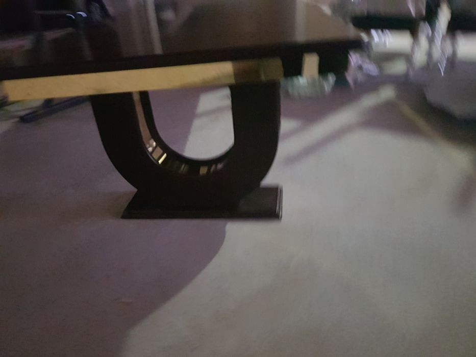 Yangi sexdan Stol va stullar