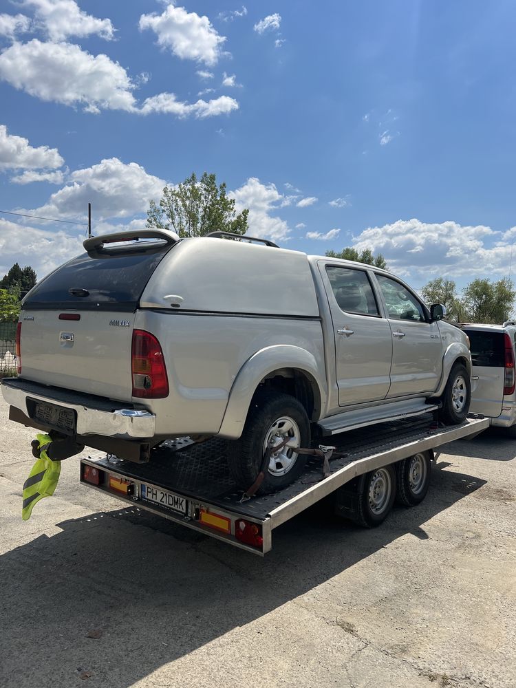 Dezmembrez Dezmembrari Toyota Hilux 2009