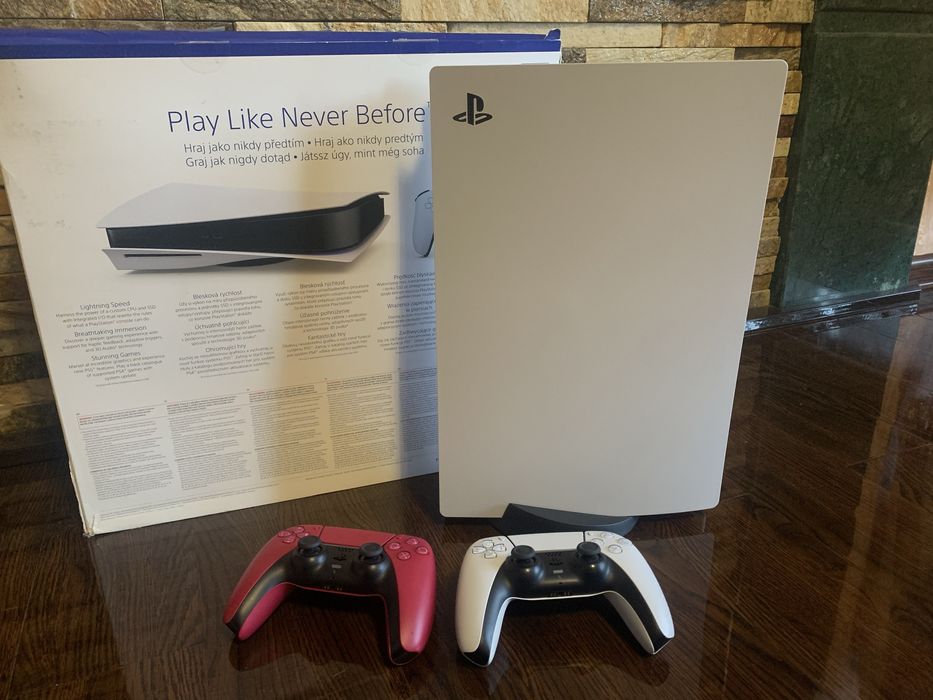 Playstation 5 825 HDR 8k