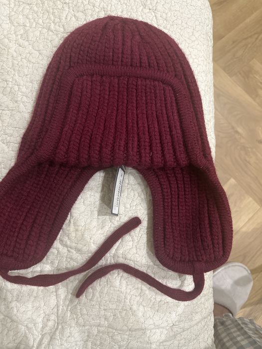 Продам шапки на флисе с ушками отличные стильные допоеят любой ваш обр