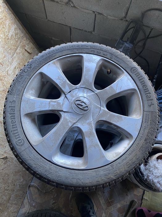 Продам шины с Оригинальными Hyundai дисками на 17 225/45 за все 250000