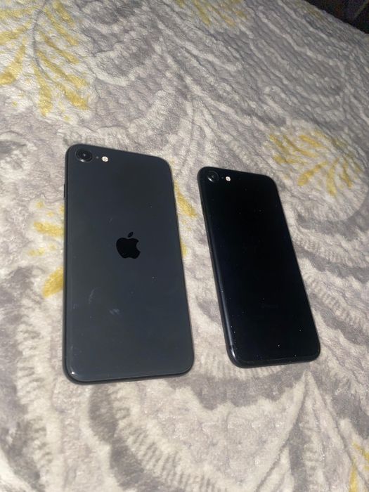 Продам Айфон SE 128