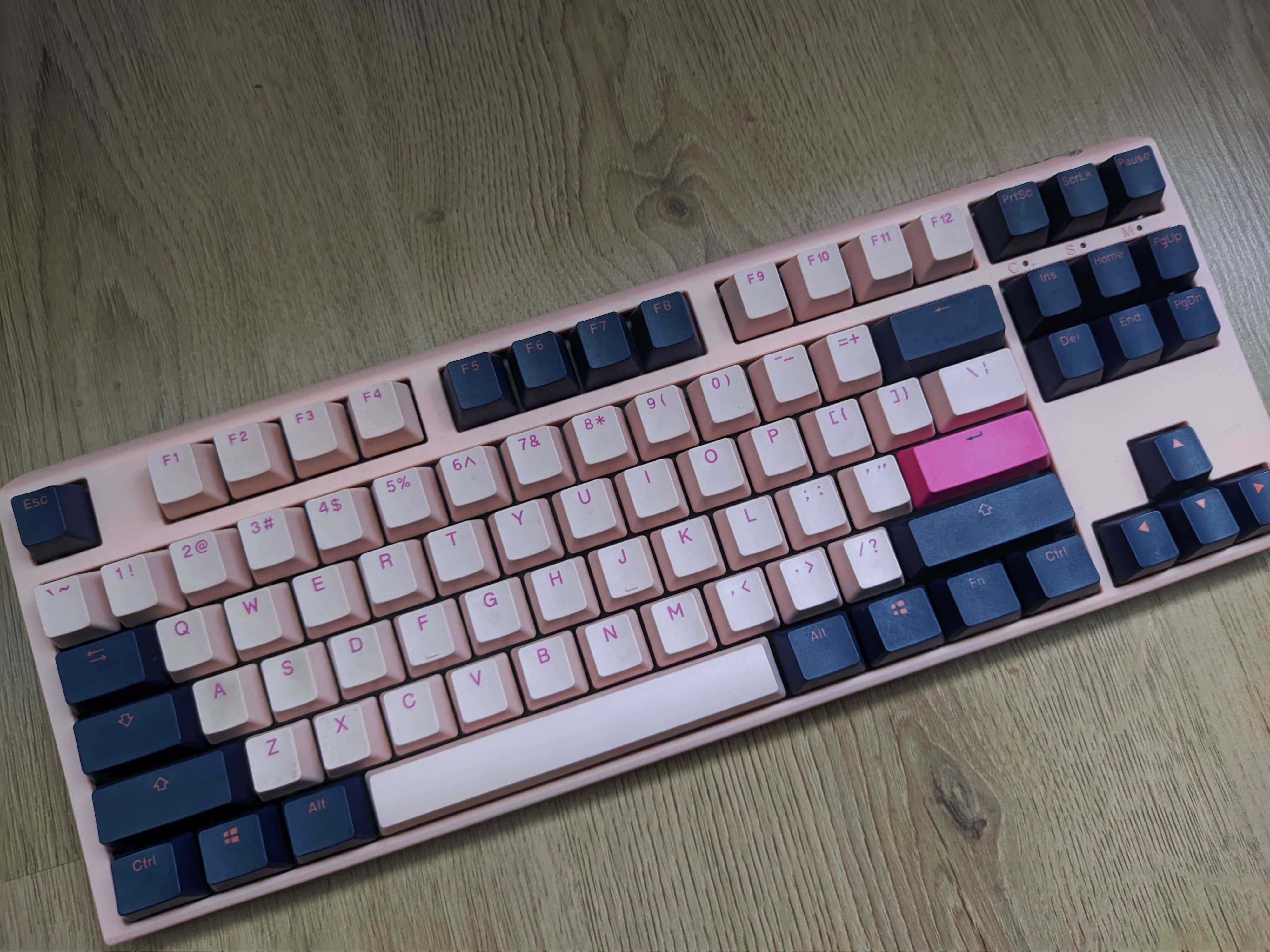 Клавиатура Ducky One 3 TKL Fuji с проблем