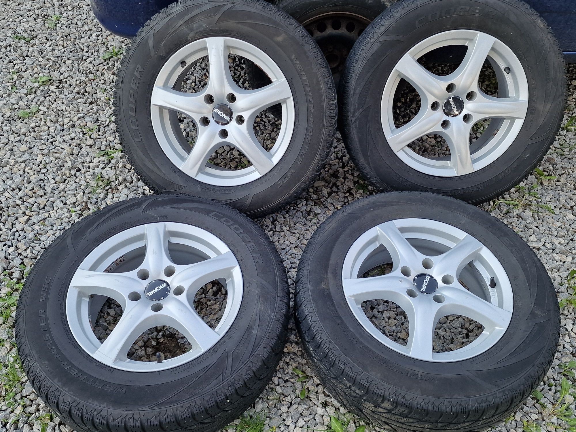 Grand Vitara 215/70R16