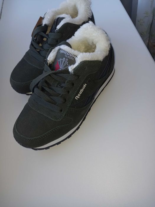 Кроссовки зимние новые