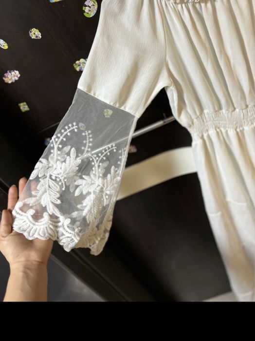 Rochie cununie purtata doar cateva ore. Este dintr-un material usor