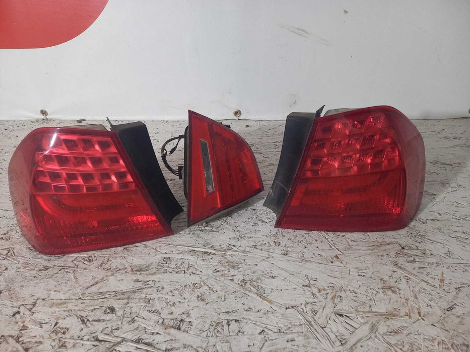 Triple stopuri stanga dreapta BMW E90 LCI