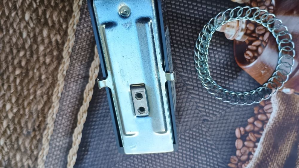 Vând termostat, senzor pentru țevi tip brățară Oventrop - 1143000