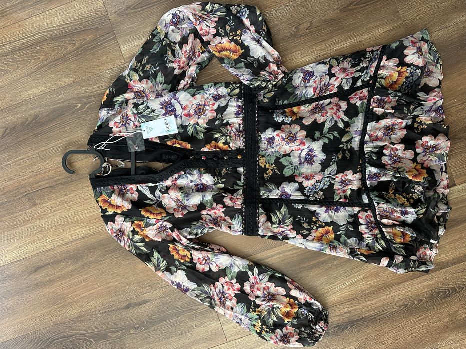 Нова!!! Рокля GUESS