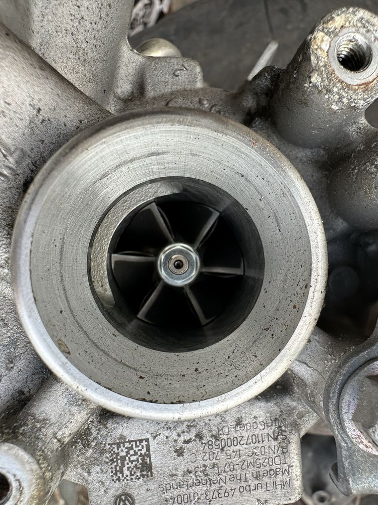Турбо компресор турбина TD025M2-07T-23 03C145702L 1,4TSi TFSi VW Audi