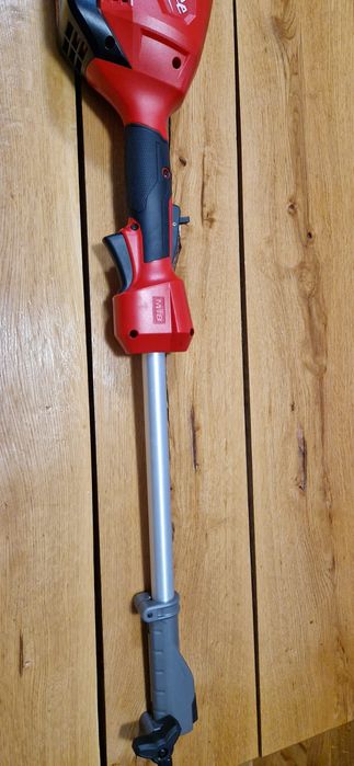 Milwaukee multifuncțională pe acumulator