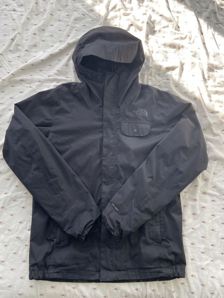 The north face, Jack Wolfskin, Columbia, Vans, Wrangler, Fred Perry