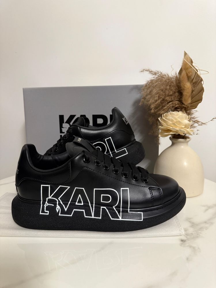 Karl Lagerfeld Full Black