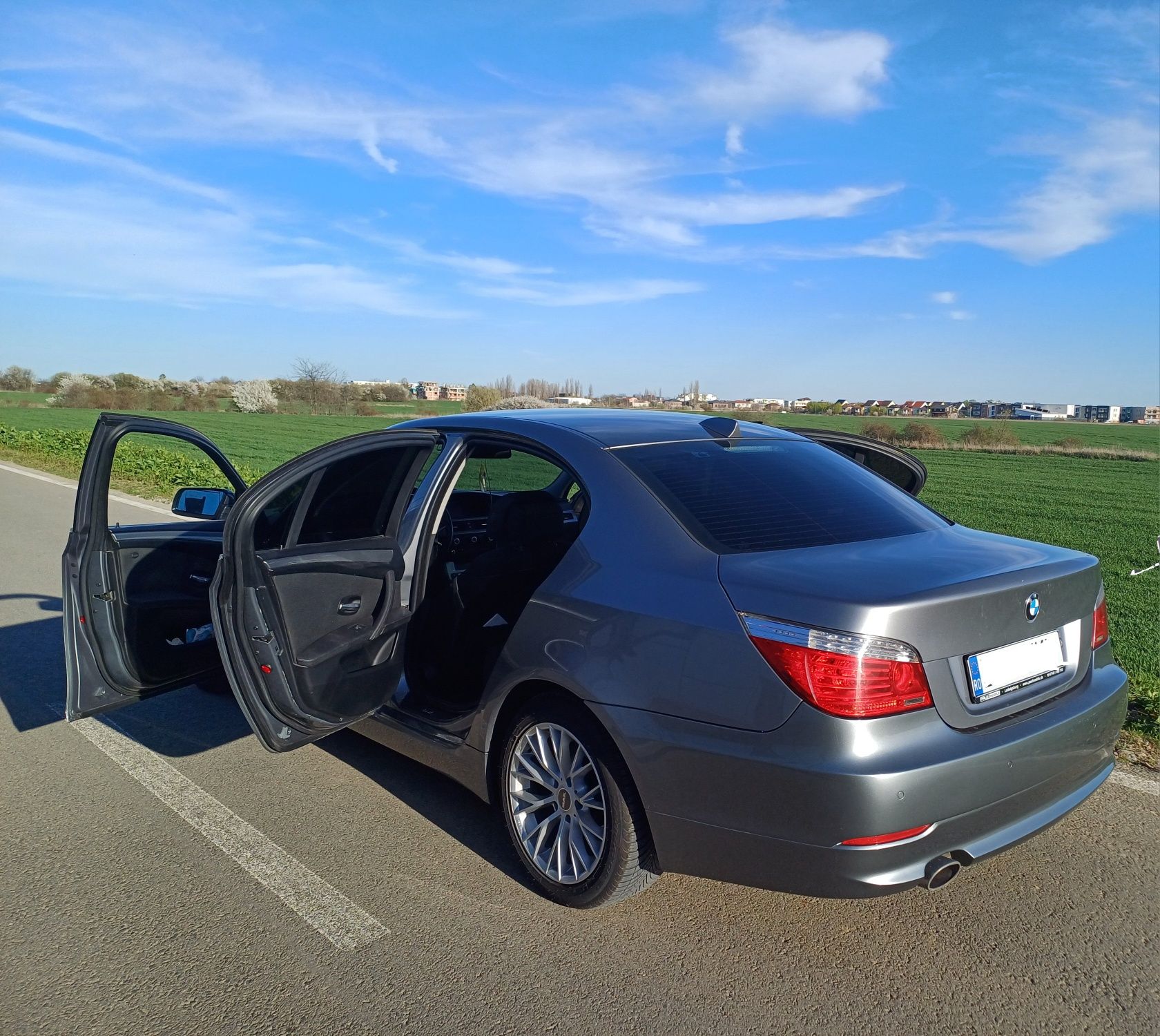 BMW 520, facelift 2009, înmatriculat în România