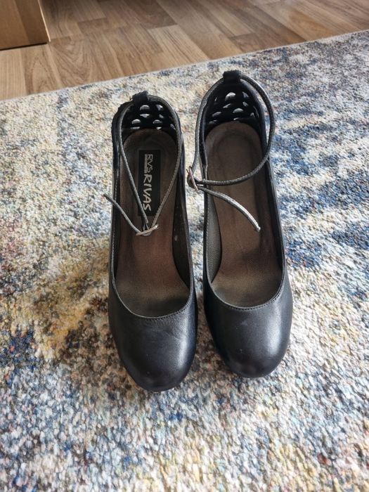 Официални обувки