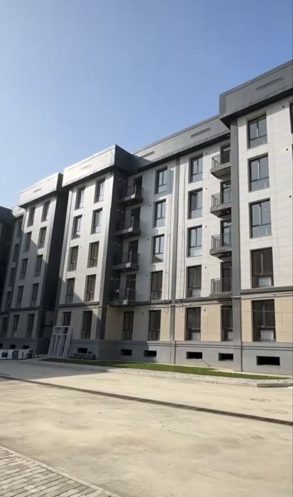 Aeraport orqasidan 2 xonalik kv sotiladi