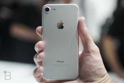 Apple iPhone 7 32Gb Silver Фабрично отключен
