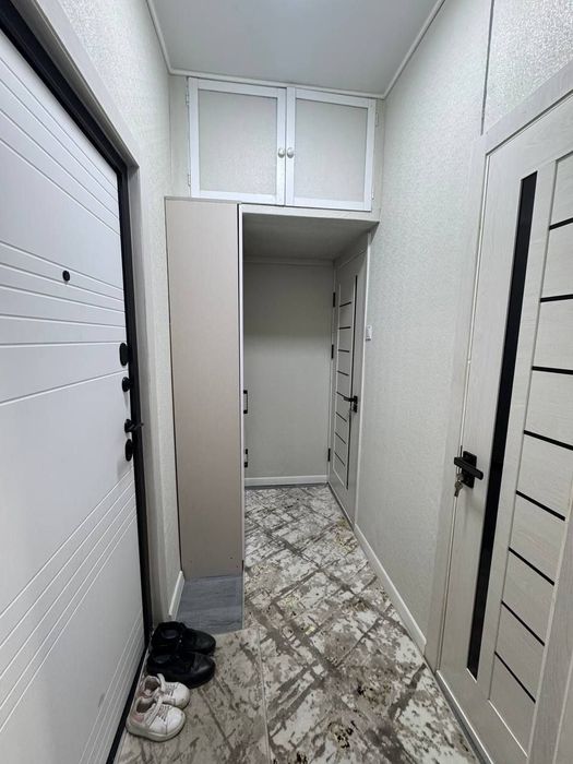 Продам чиланзар 8.  Одна переделанная на двух