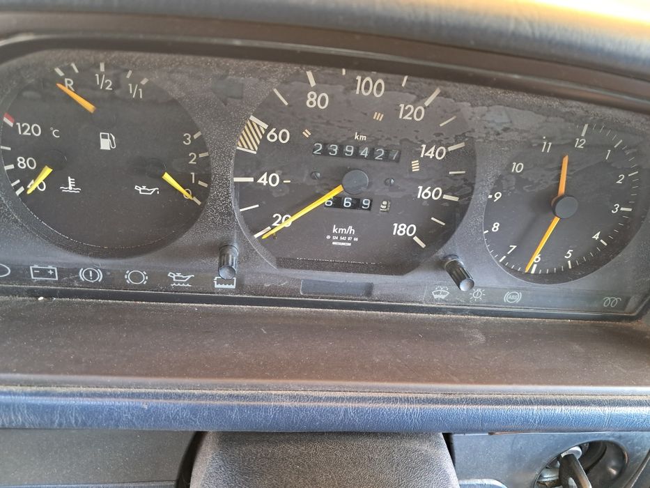 Vand Mercedes V124