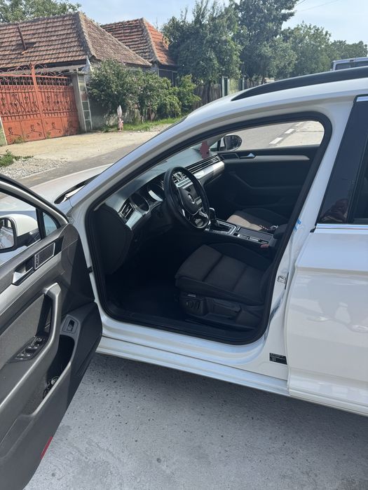 vand sau scimb cu ceva mai mare Wv passat 2.0 150cp