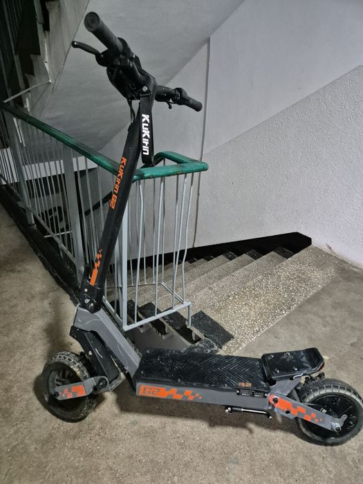 Trotineta electrica kukirin G2 2025