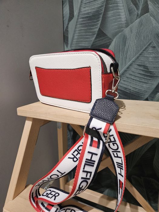 дамски чанти - Guess,Tommy Hilfiger