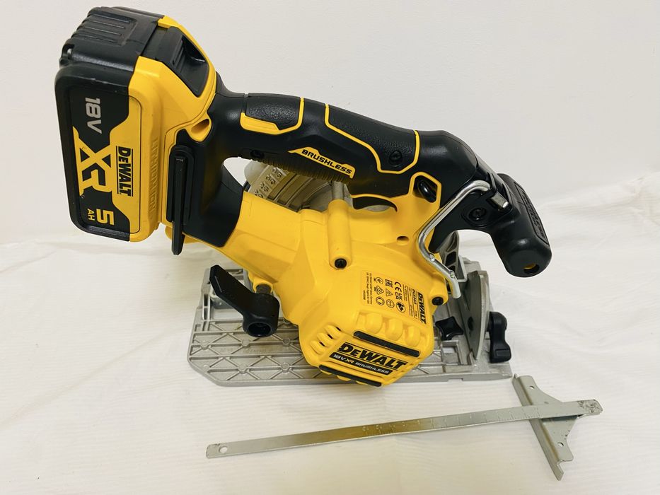 Dewalt circular DCS 565