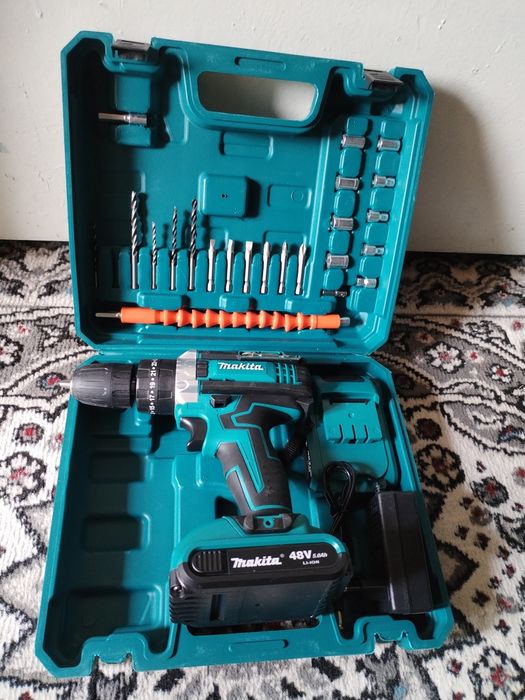 Yap yangi MAKITA shurupavyorti sotiladi.