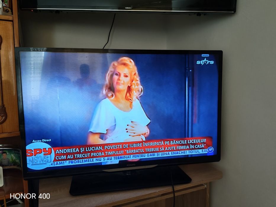 Vând tv Smart Philips