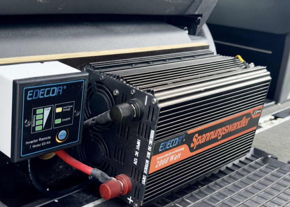 VW Multivan 2,5 TDi 180 Cp Proprietar 7 locuri 220v