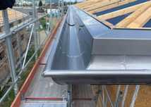 Montaj acoperis velux tigla metalica bilka jgheaburi