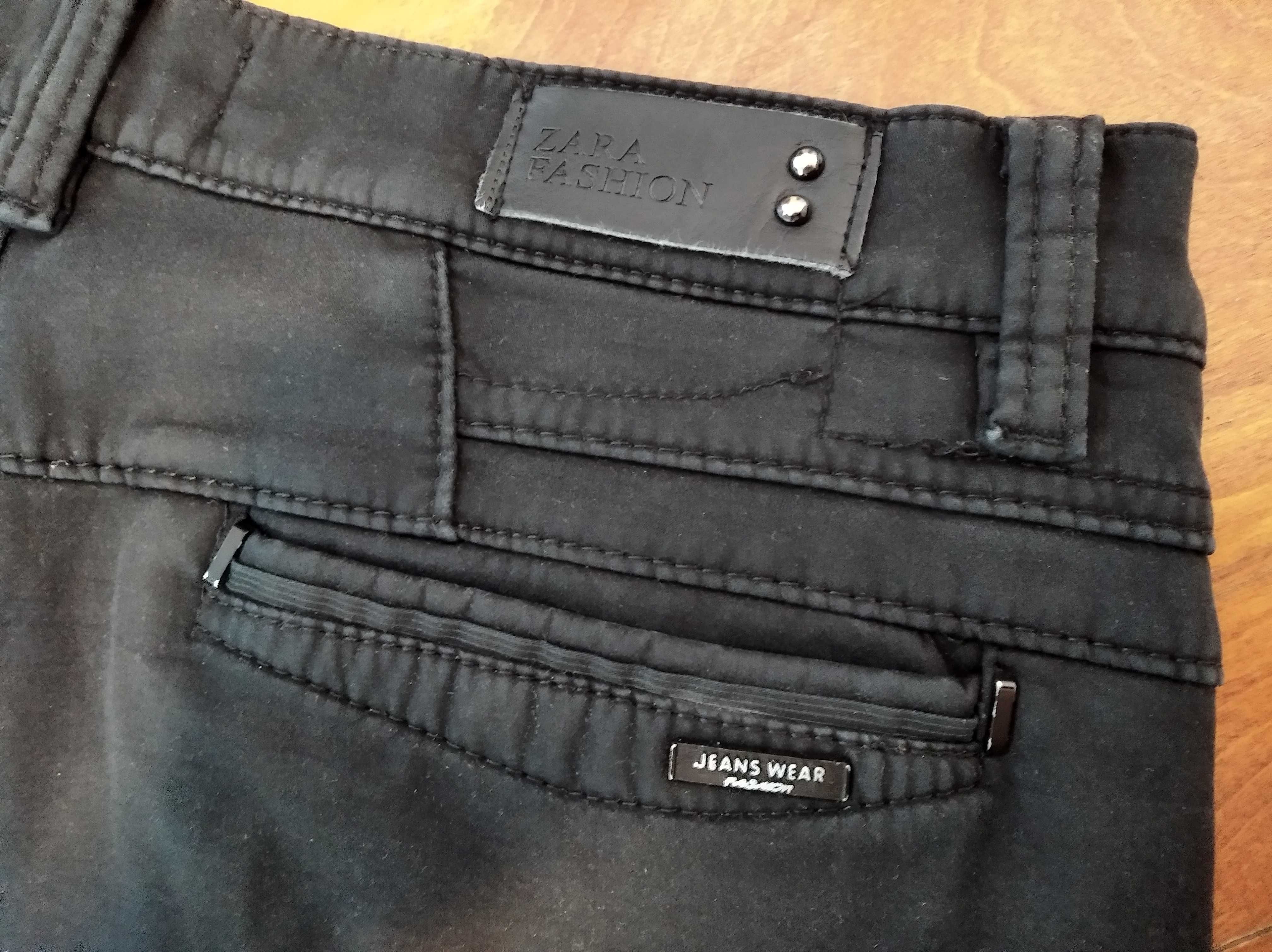 Джинсы, брюки ZARA (размер 33).