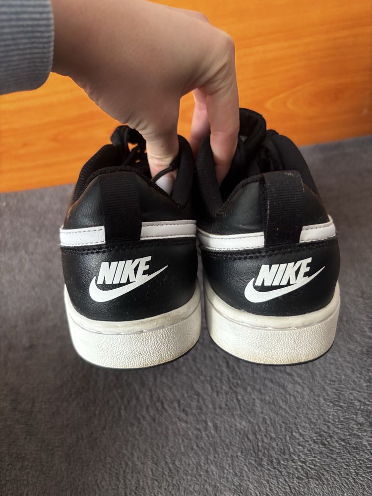Кожени кецове Nike