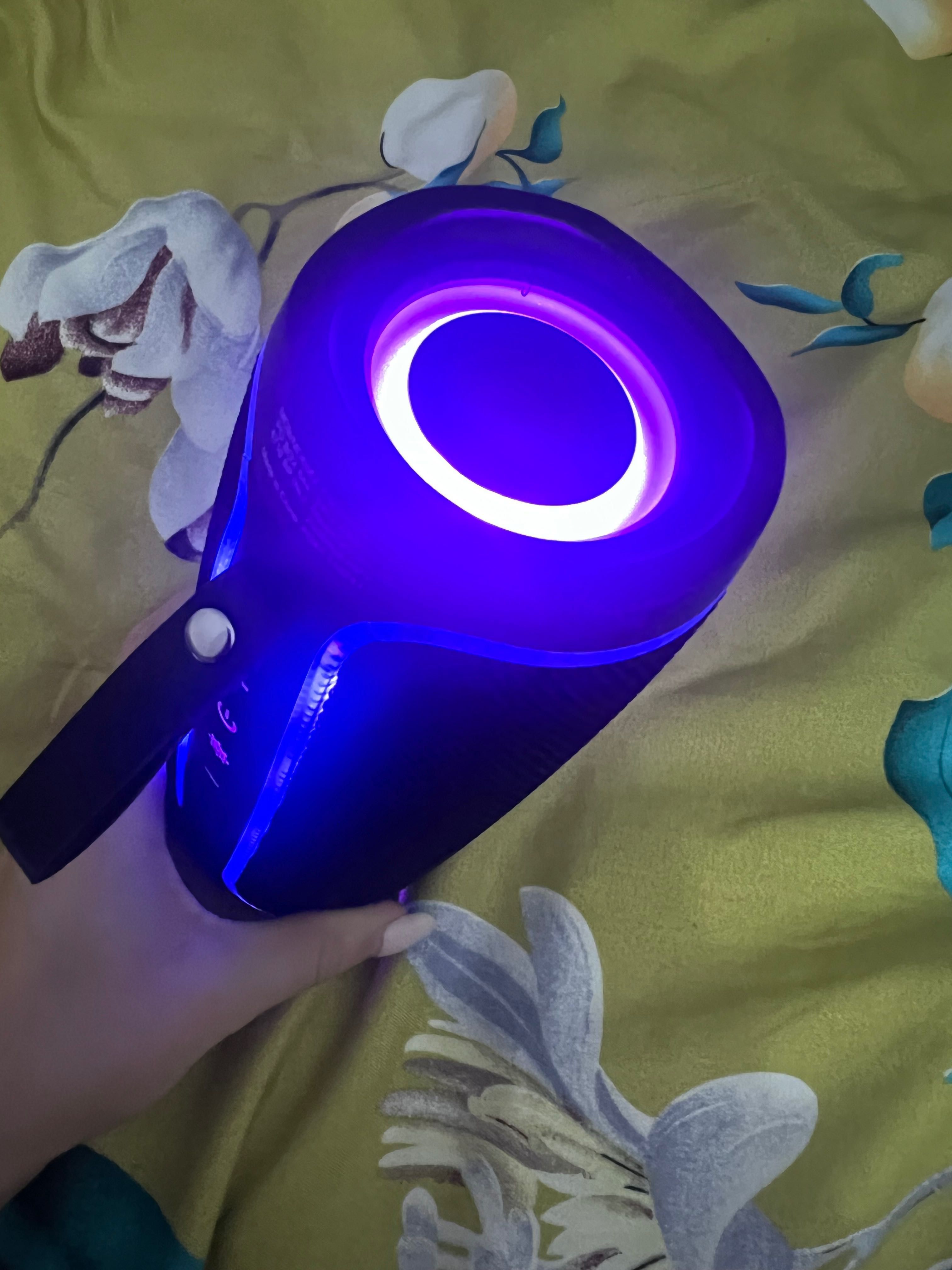 Boxa bluetooth cu lumini