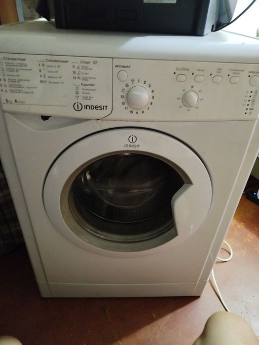 Продам стиральную машину 5 кг на запчасти