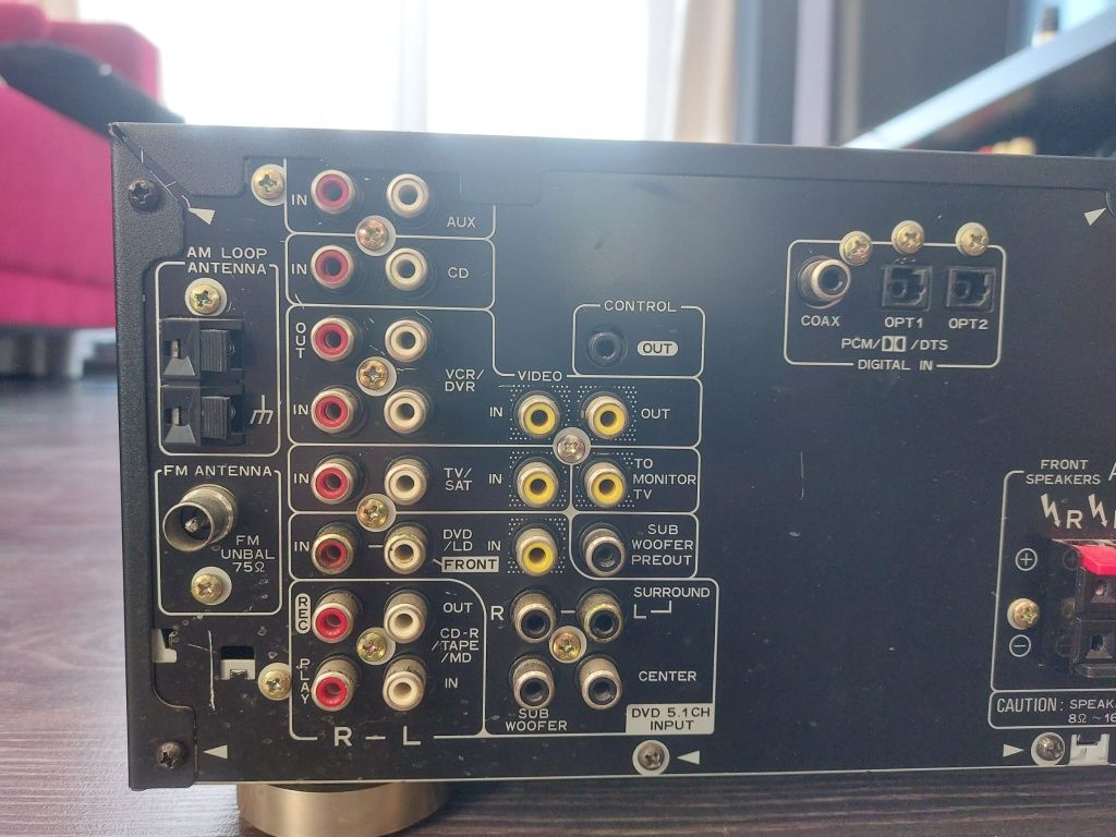 Vând amplituner Pioneer VSX-609RDS