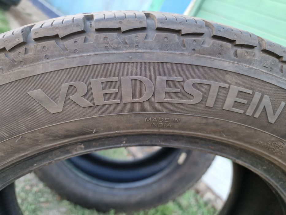 Anvelope 225/55R17C marca Vredestein, DOT 2024