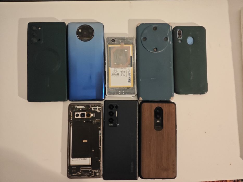 Lot telefoane funcțional
