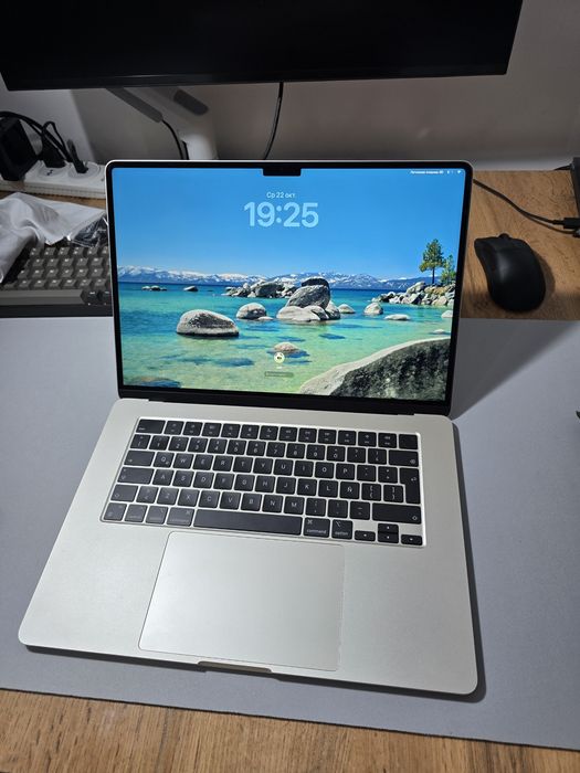 Macbook air 15" m2 2023 8/256