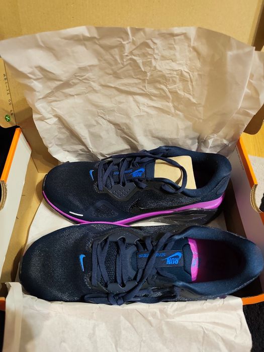 Чисто нови маратонки за бягане Nike от Германия