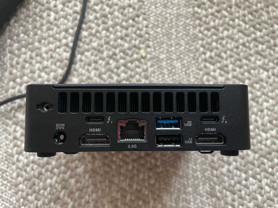 ASUS NUC 14 Pro / Intel Core Ultra 7 155H / 64GB DDR5 / 1TB NVMe