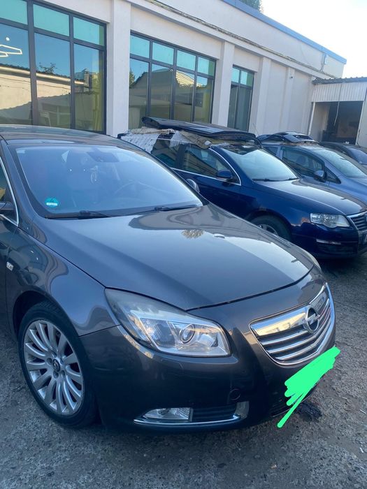 Dezmembrez opel insignia 2.0