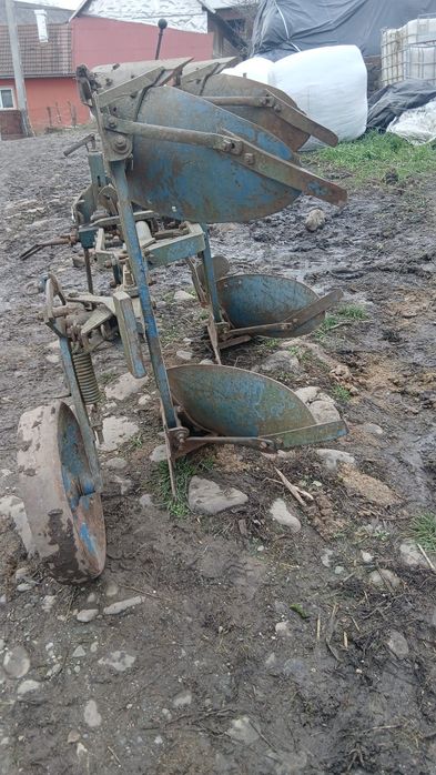 Vând plug Rabewerk reversibil manual