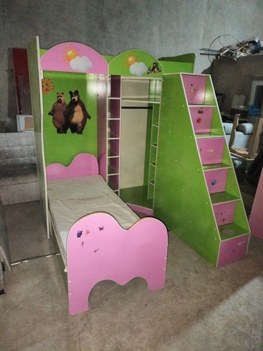 2 etajli kravat sotiladi