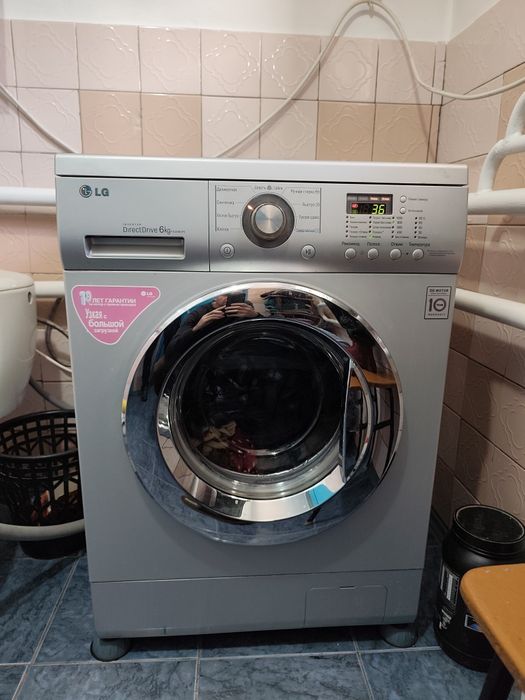 Продам стиральную машину LG