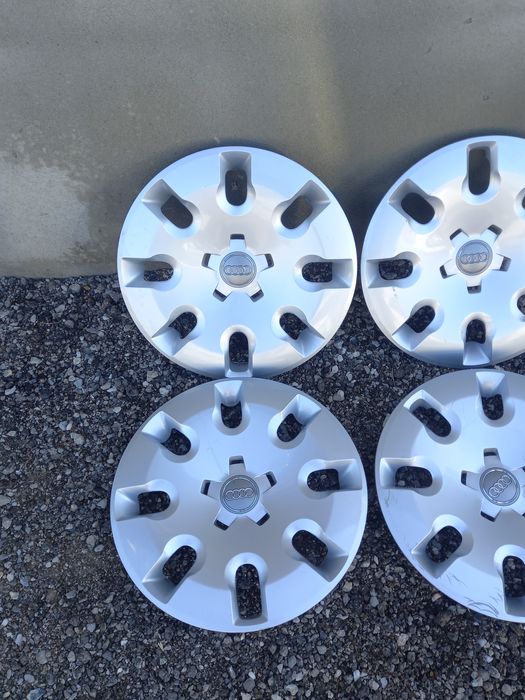 4 capace roti original AUDI- R15