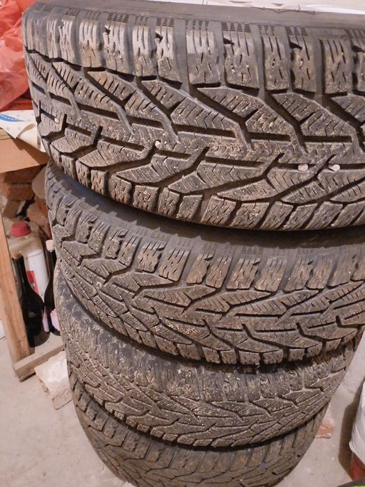 Jante Volkswagen R16 cu anvelope de iarna