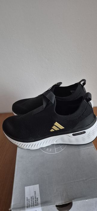Vand adidasi Adidas marime 38