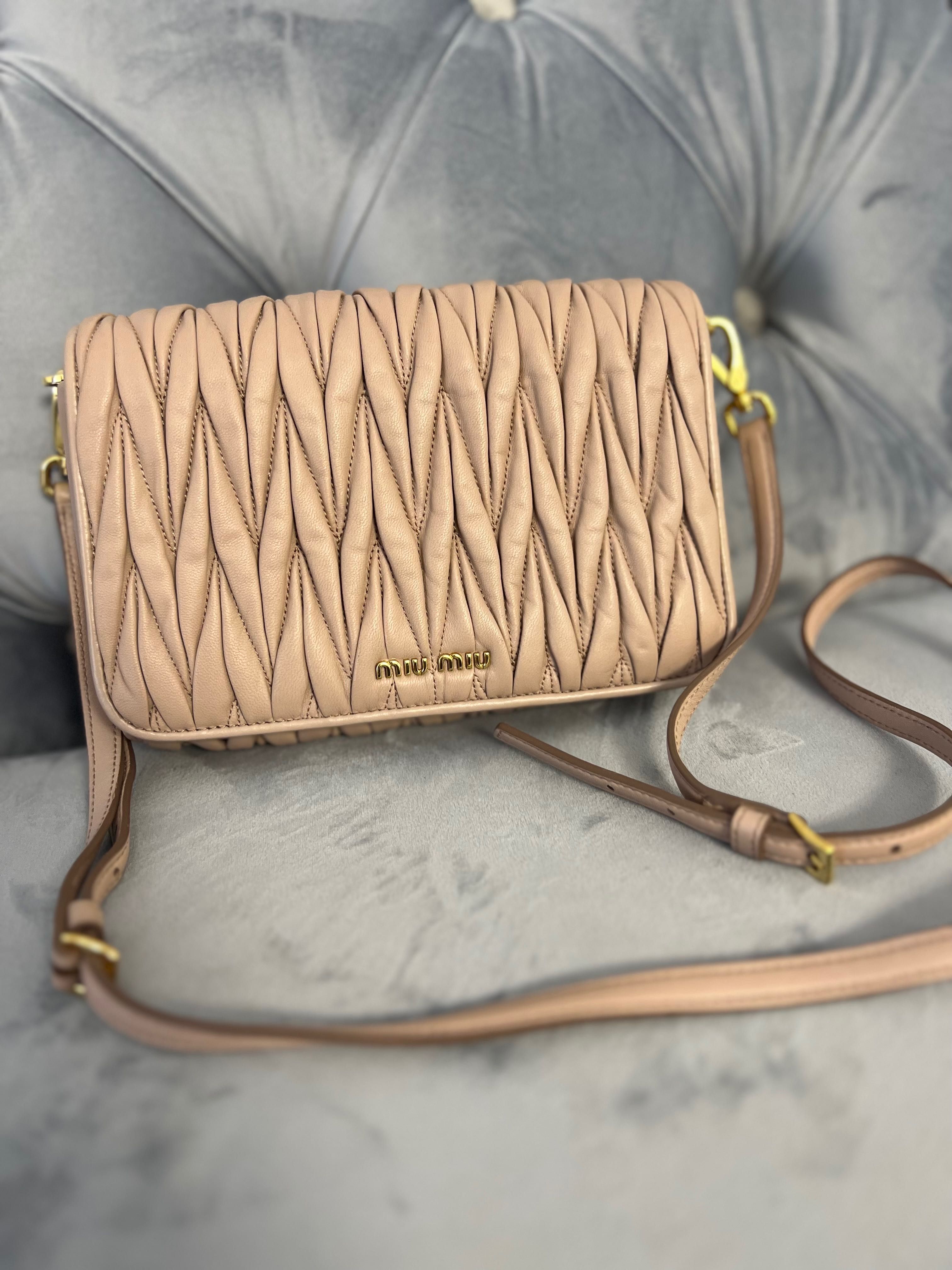 Geanta miu miu beige